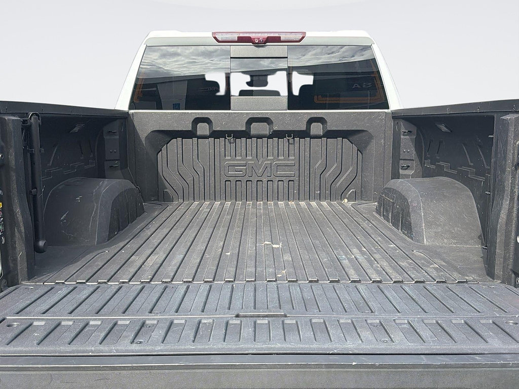Used 2024 GMC Sierra 1500 AT4 w/ Technology Package AWD/4WD image 28