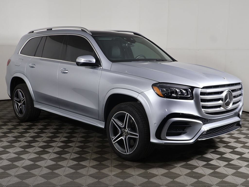 Used 2025 Mercedes-Benz GLS 450 4MATIC w/ AMG Line Exterior image 2