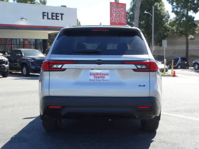 Used 2025 Toyota Grand Highlander FWD image 14