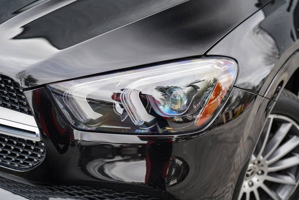 Used 2022 Mercedes-Benz GLE 450 4MATIC w/ Revised AMG Line Exterior image 4