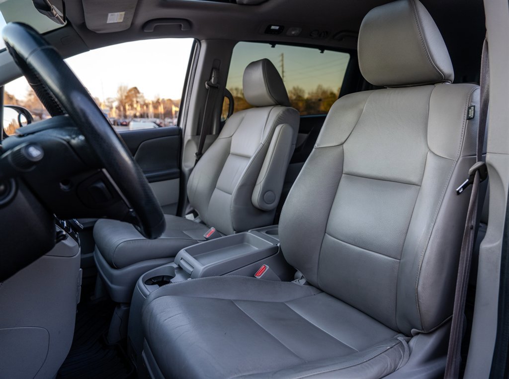 Used 2015 Honda Odyssey EX-L image 27