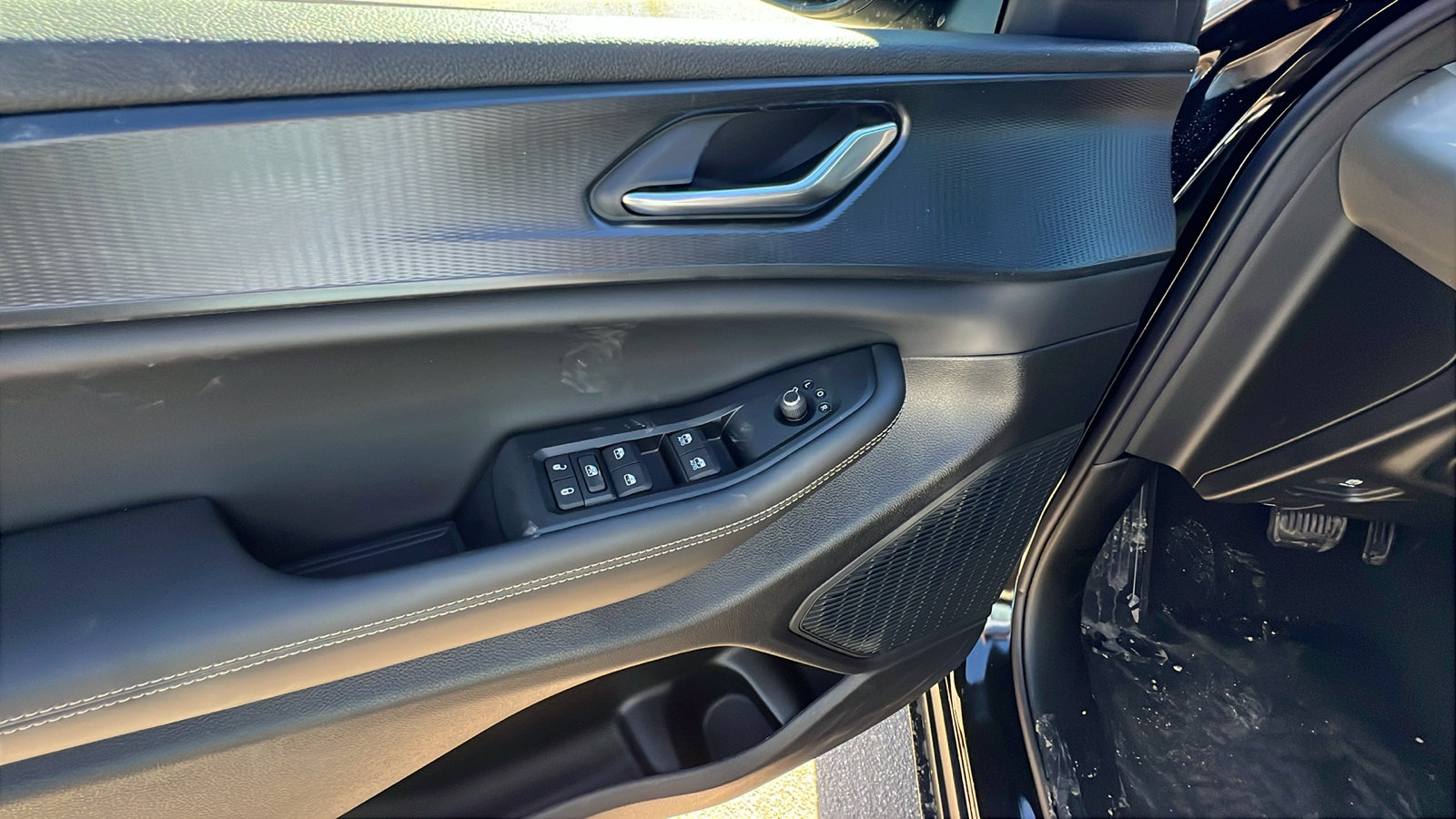 New 2026 Jeep Grand Cherokee Laredo X image 15