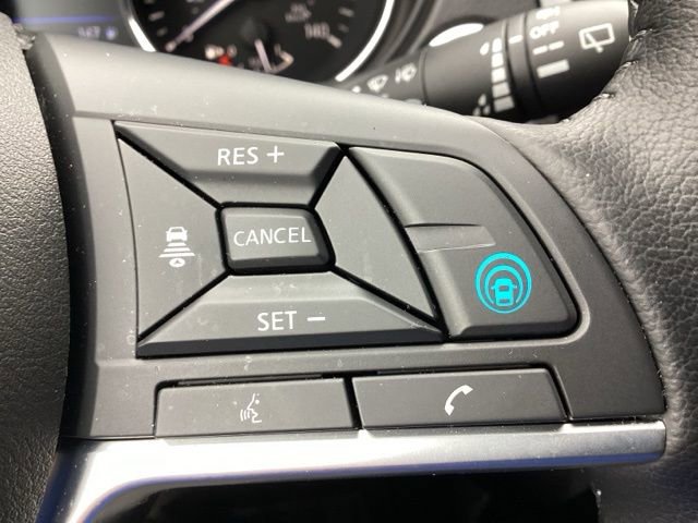 Used 2022 Nissan Rogue Sport SL image 16