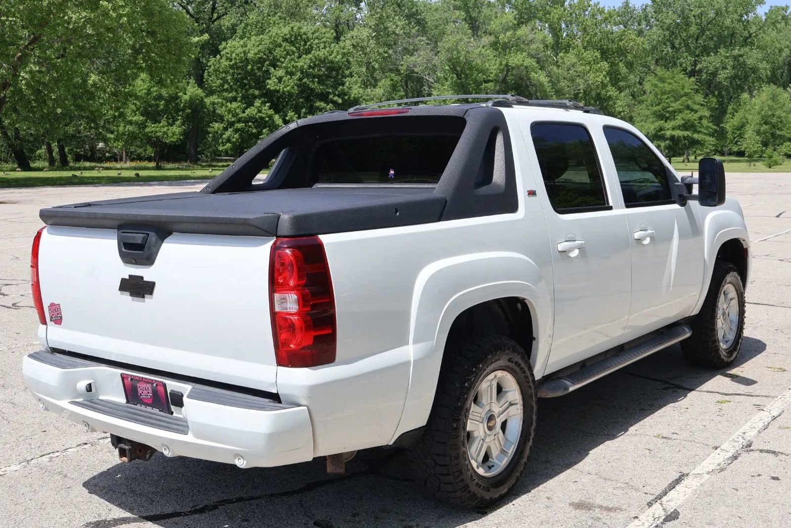 Used 2012 Chevrolet Avalanche LT w/ Suspension Package, Off-Road AWD/4WD image 6