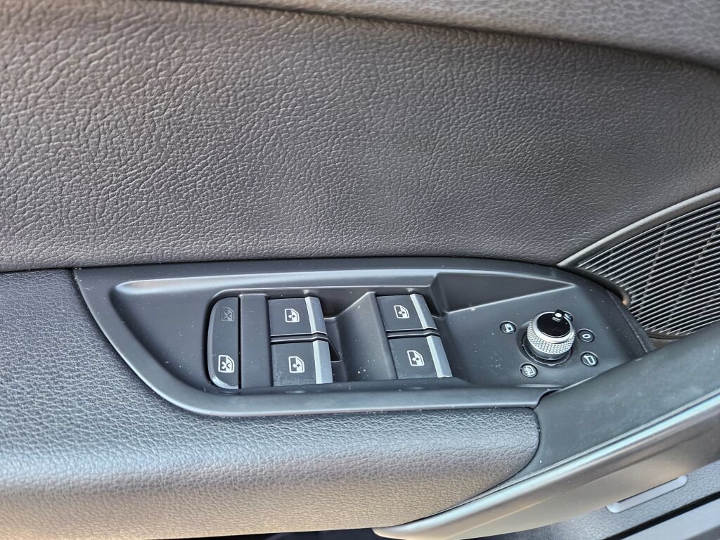 Used 2018 Audi Q5 2.0T Premium Plus w/ Premium Plus Package AWD/4WD image 20