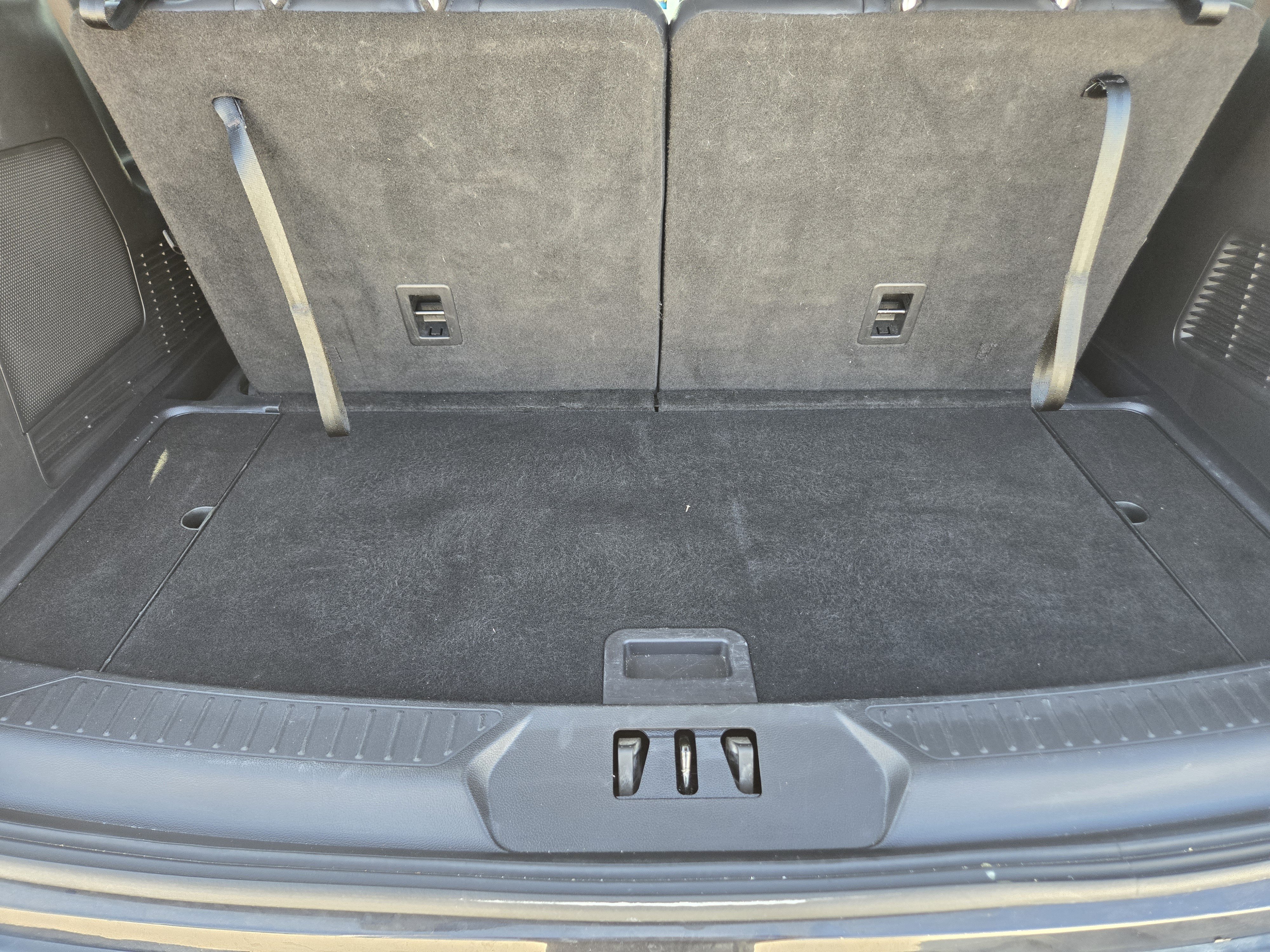 Used 2025 Ford Explorer ST-Line AWD/4WD image 30