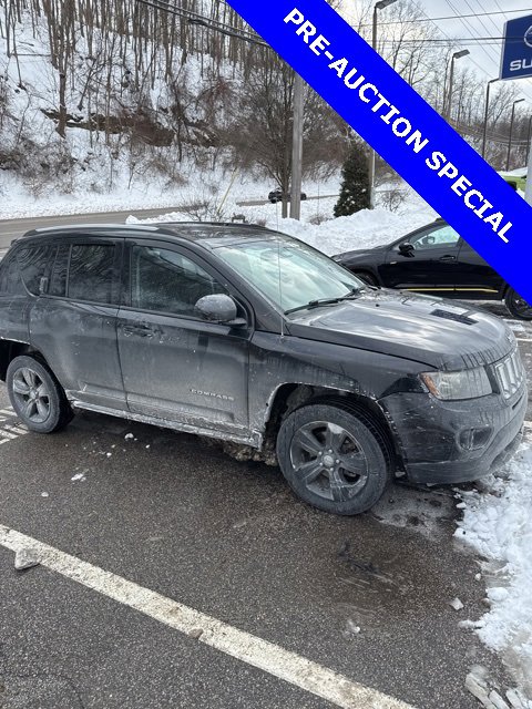 Used 2016 Jeep Compass Latitude image 19