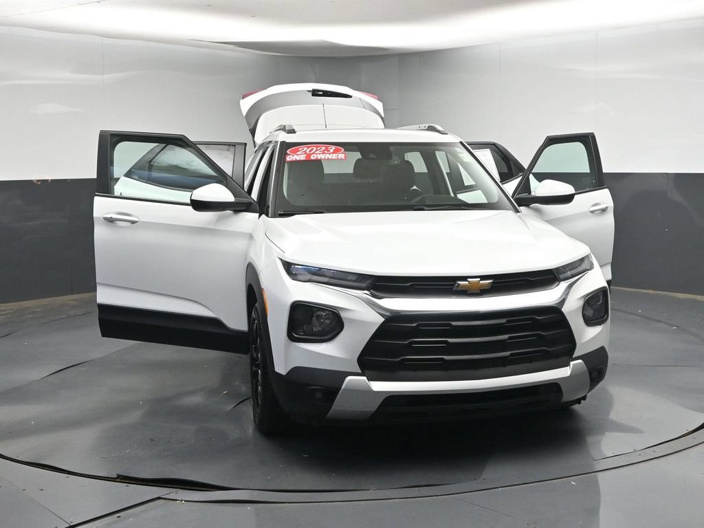 Used 2023 Chevrolet TrailBlazer LT w/ Convenience Package FWD image 42