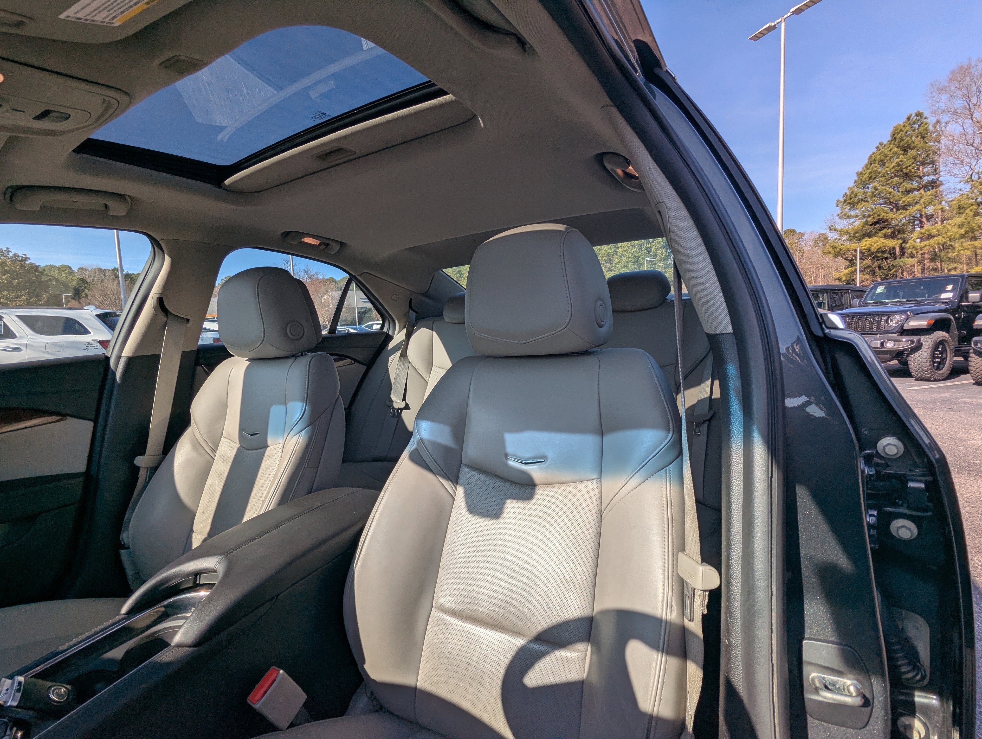 Used 2014 Cadillac ATS Luxury w/ Sun And Sound Package image 9