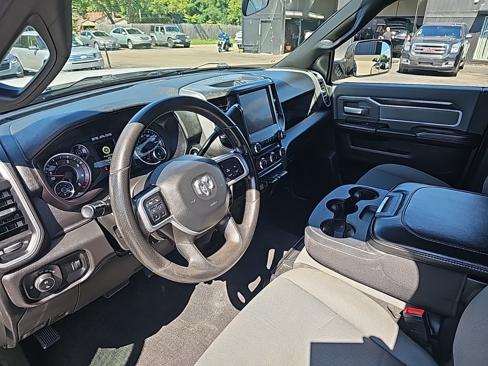 Used 2022 RAM 2500 Big Horn w/ Cold Weather Group AWD/4WD image 8