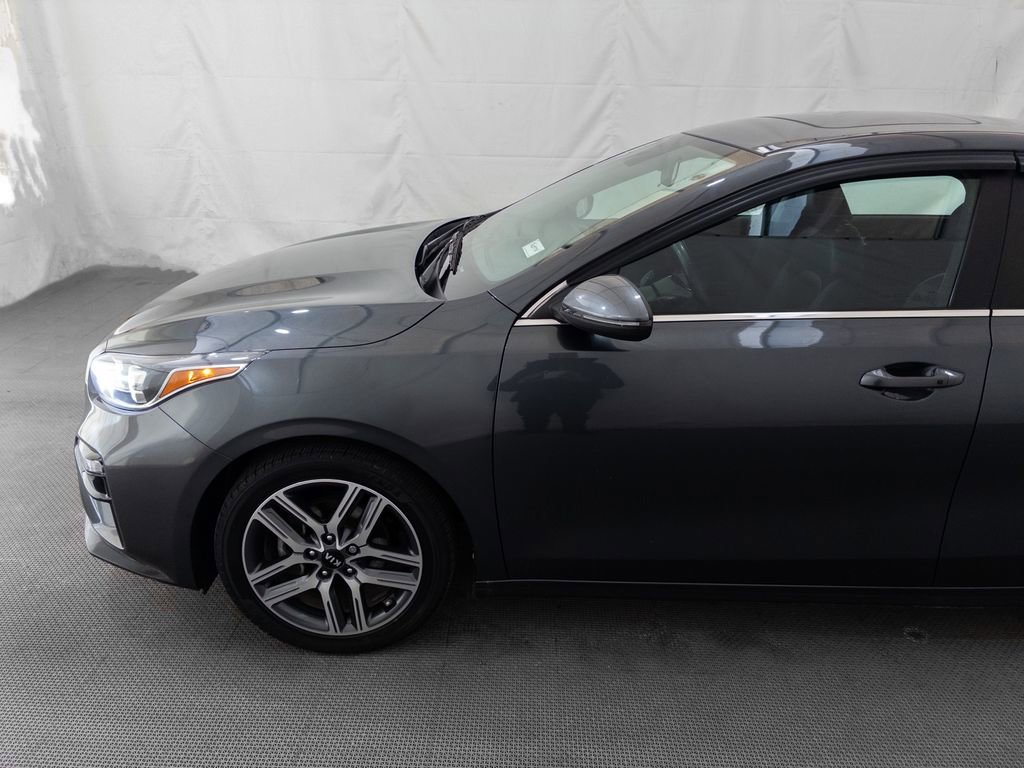 Used 2021 Kia Forte EX image 3