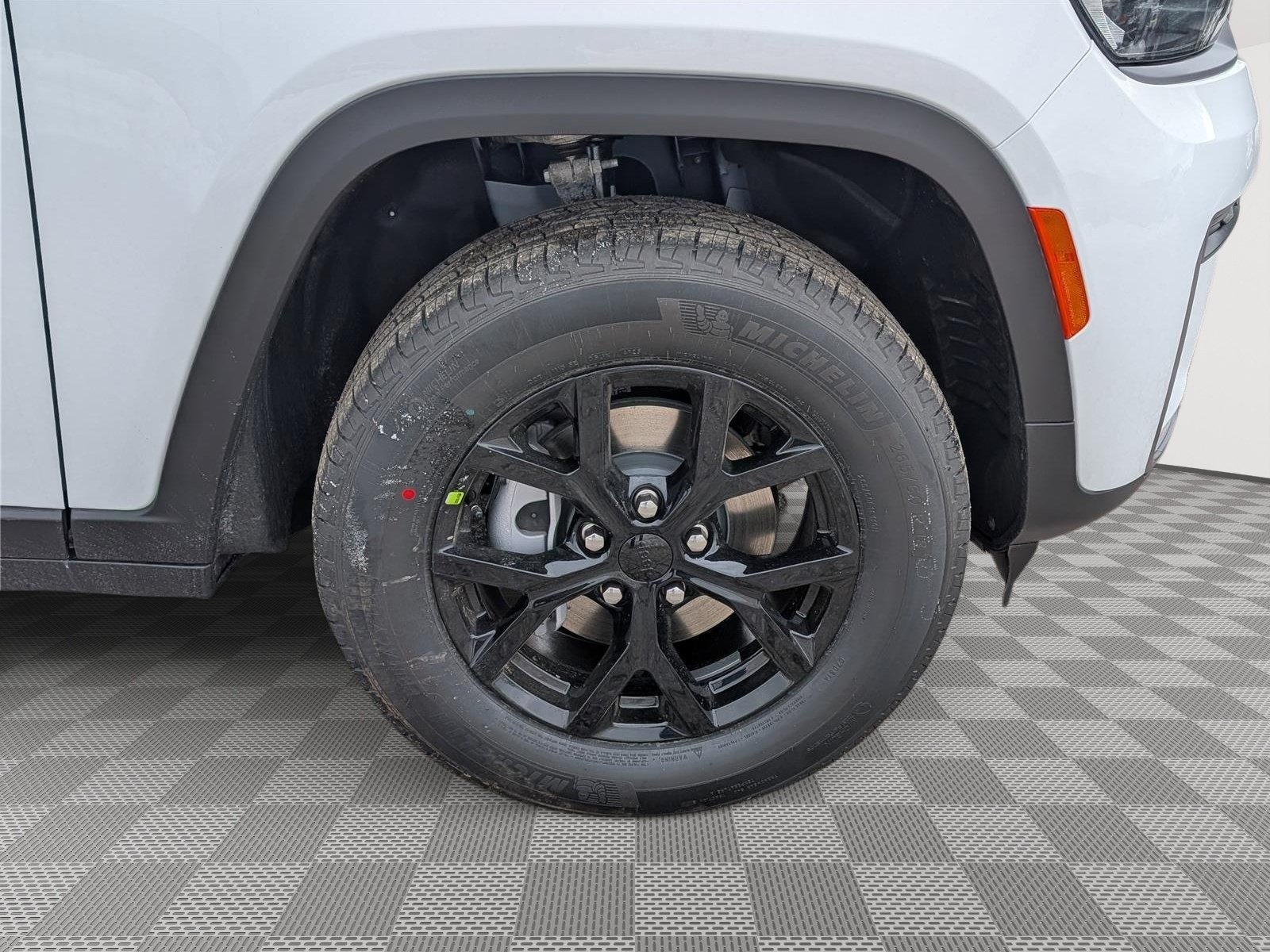 New 2026 Jeep Grand Cherokee Altitude AWD/4WD image 5
