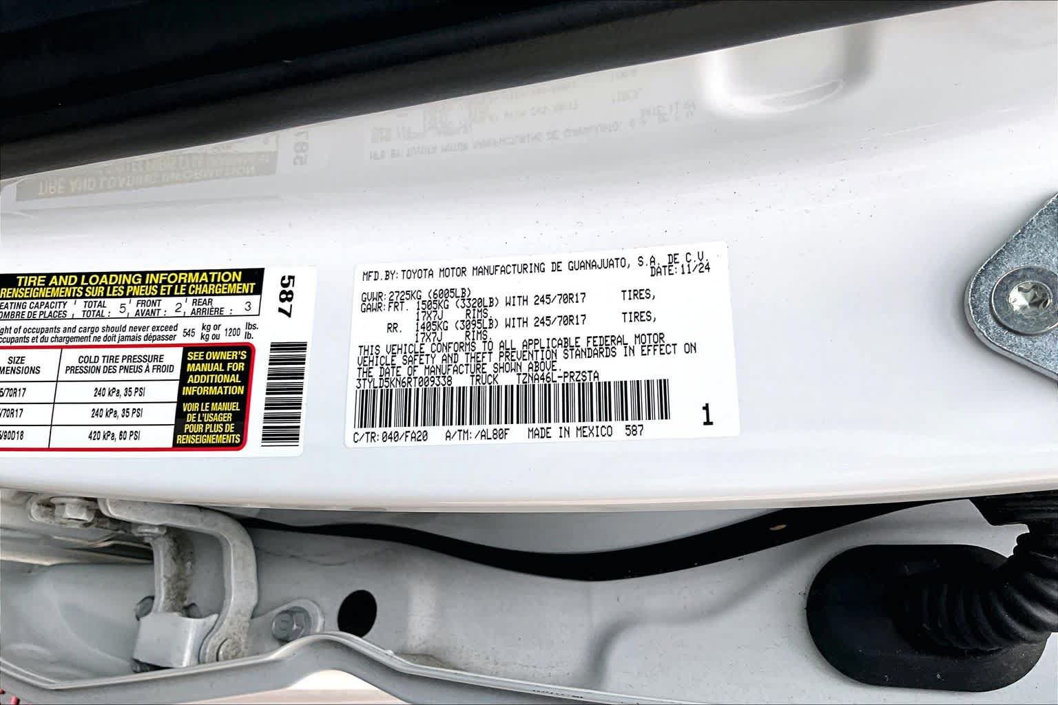Certified 2024 Toyota Tacoma SR AWD/4WD image 34
