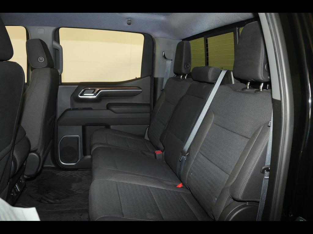 Used 2022 Chevrolet Silverado 1500 LT w/ Z71 Off-Road Package image 30