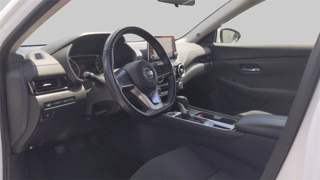 Used 2022 Nissan Sentra SV image 19