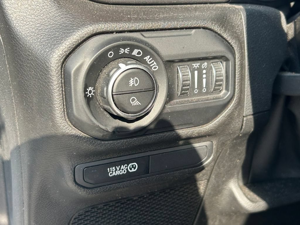 Used 2021 Jeep Gladiator Mojave AWD/4WD image 25