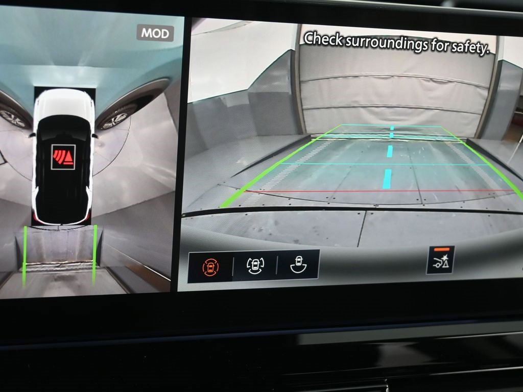 New 2026 Nissan Pathfinder SL image 10