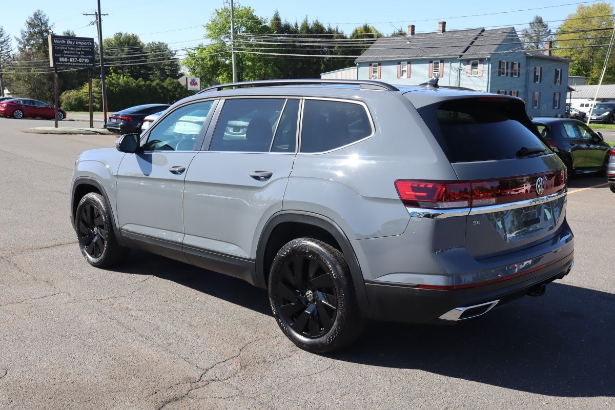 Used 2025 Volkswagen Atlas SE w/ Panoramic Sunroof Package AWD/4WD image 7