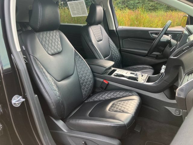 Used 2024 Ford Edge Titanium AWD/4WD image 17