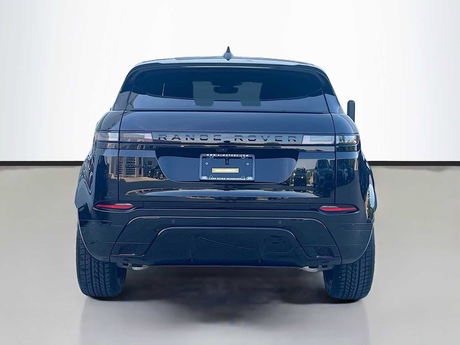 New 2026 Land Rover Range Rover Evoque Hoxton AWD/4WD image 4