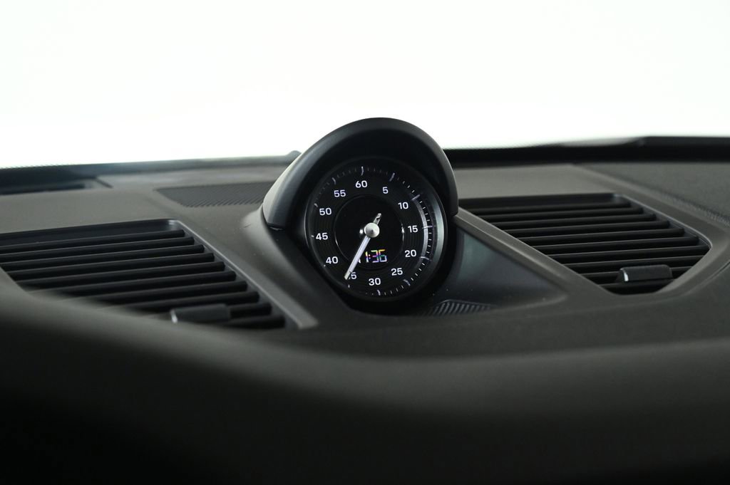 Used 2025 Porsche 911 Carrera w/ Sport Chrono Package image 20