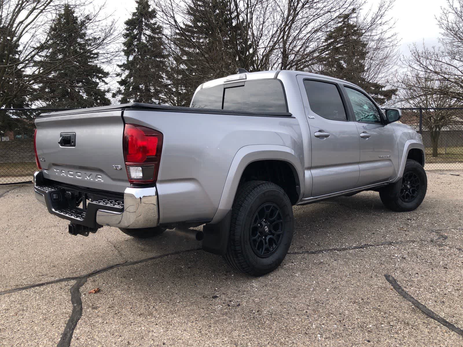 Used 2021 Toyota Tacoma SR5 image 2