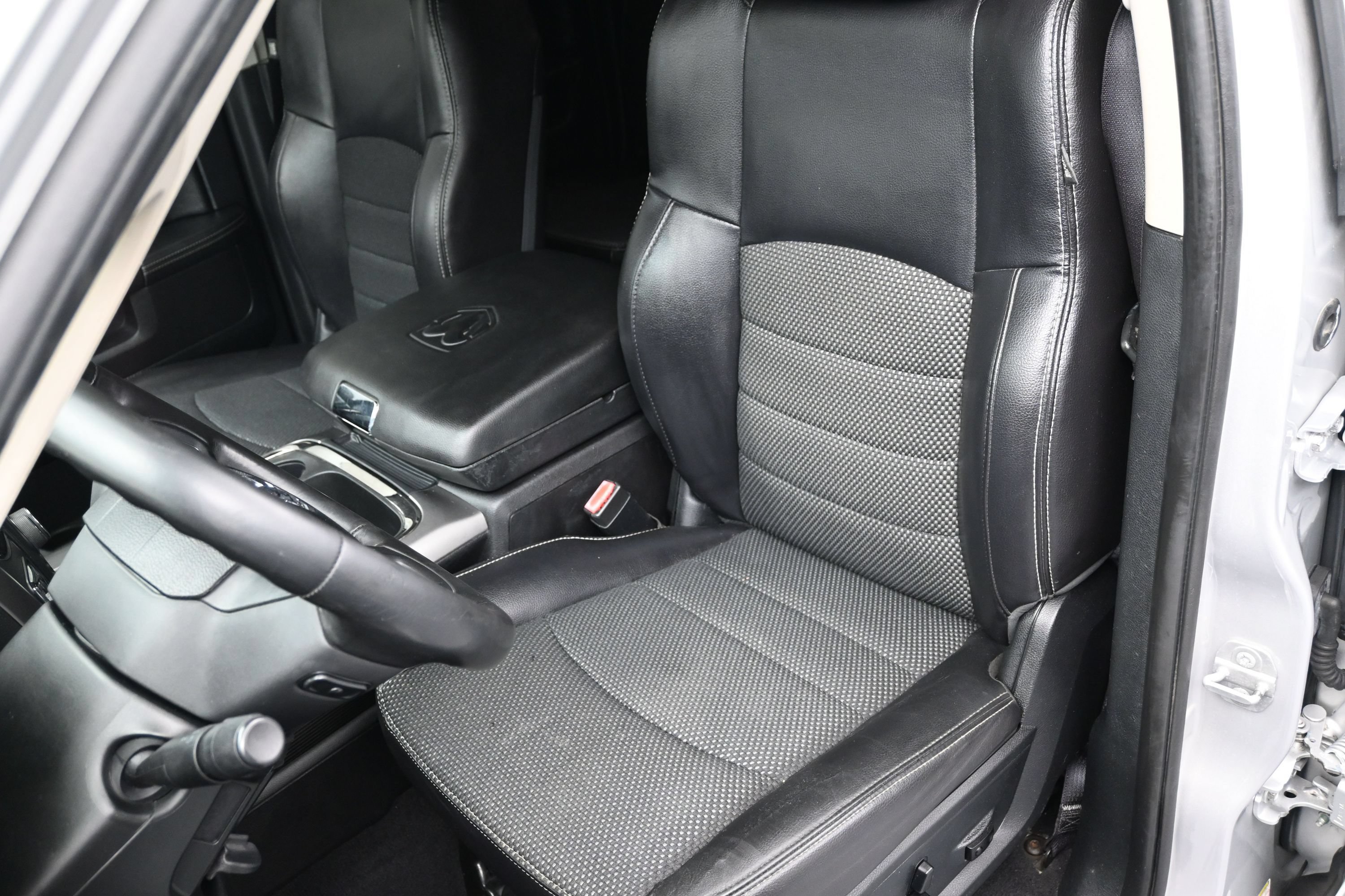 Used 2016 RAM 1500 Sport AWD/4WD image 21