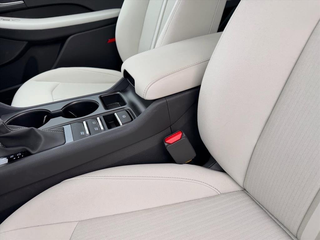 Used 2025 Hyundai Sonata SE image 18
