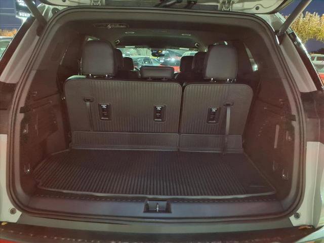 New 2026 GMC Acadia AT4 w/ Luxury Package image 22