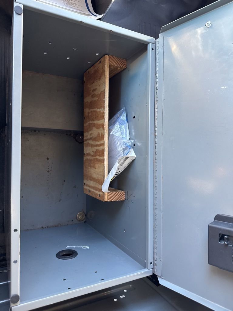 Certified 2015 Chevrolet Express 2500 image 9