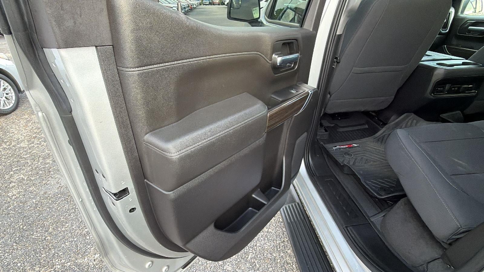 Used 2022 Chevrolet Silverado 1500 RST AWD/4WD image 24