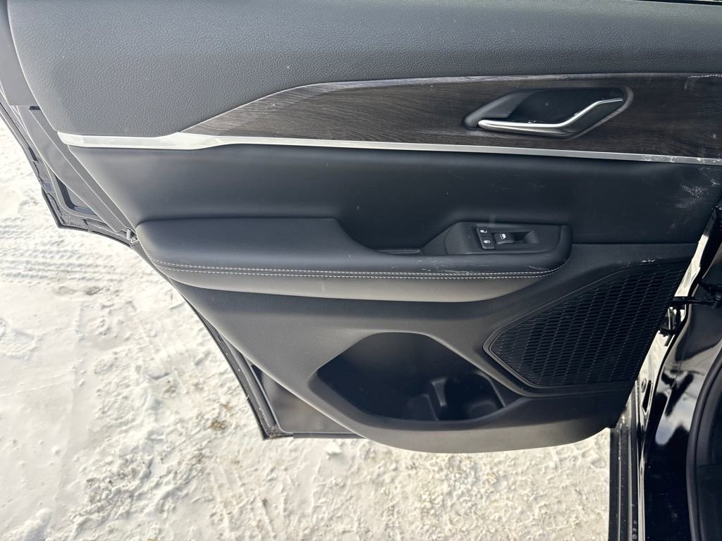 New 2026 Jeep Grand Cherokee Altitude image 30