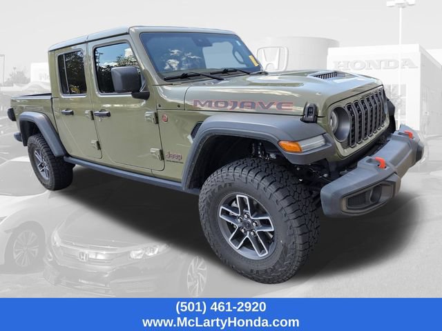 Used 2025 Jeep Gladiator Mojave w/ Convenience Group AWD/4WD image 3