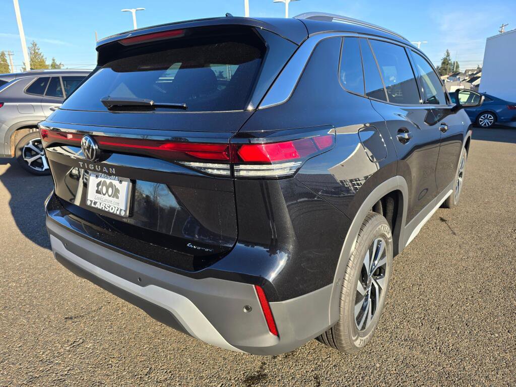 New 2026 Volkswagen Tiguan S AWD/4WD image 4