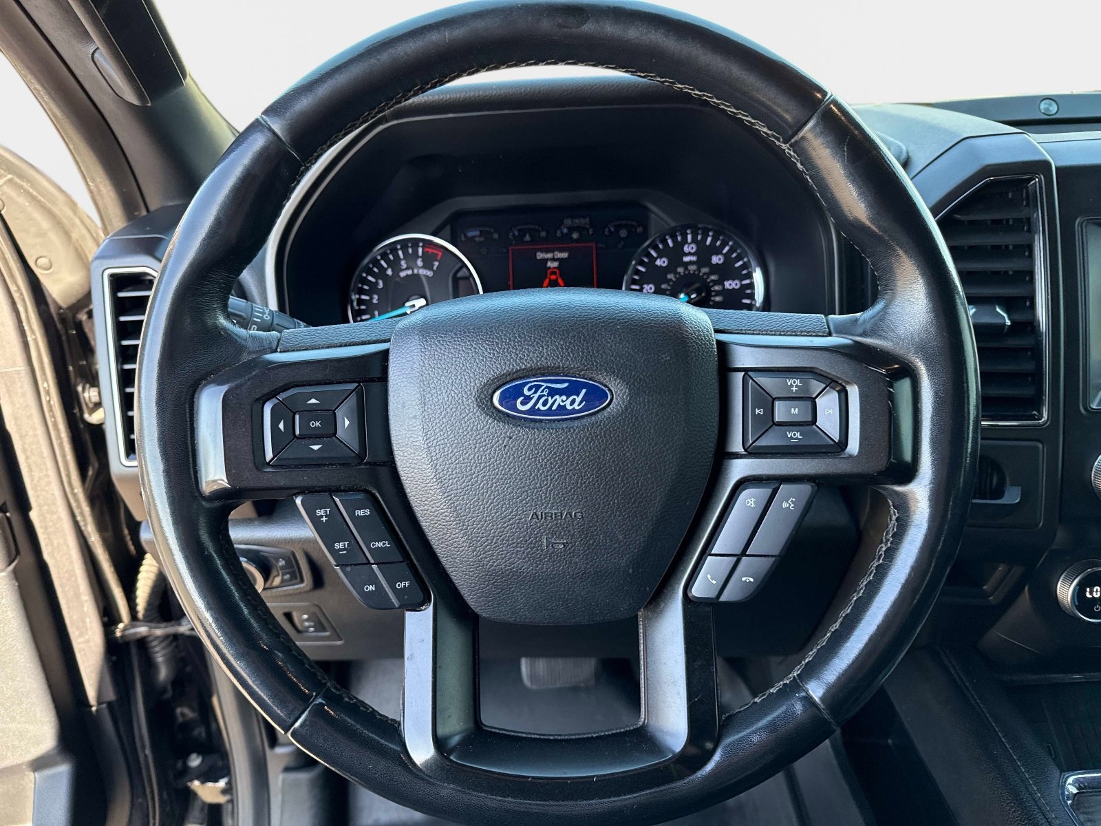 Used 2020 Ford Expedition Max Limited AWD/4WD image 28