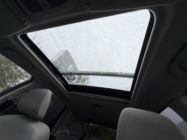 Used 2014 Subaru Forester 2.5i Premium w/ All-Weather Package AWD/4WD image 21