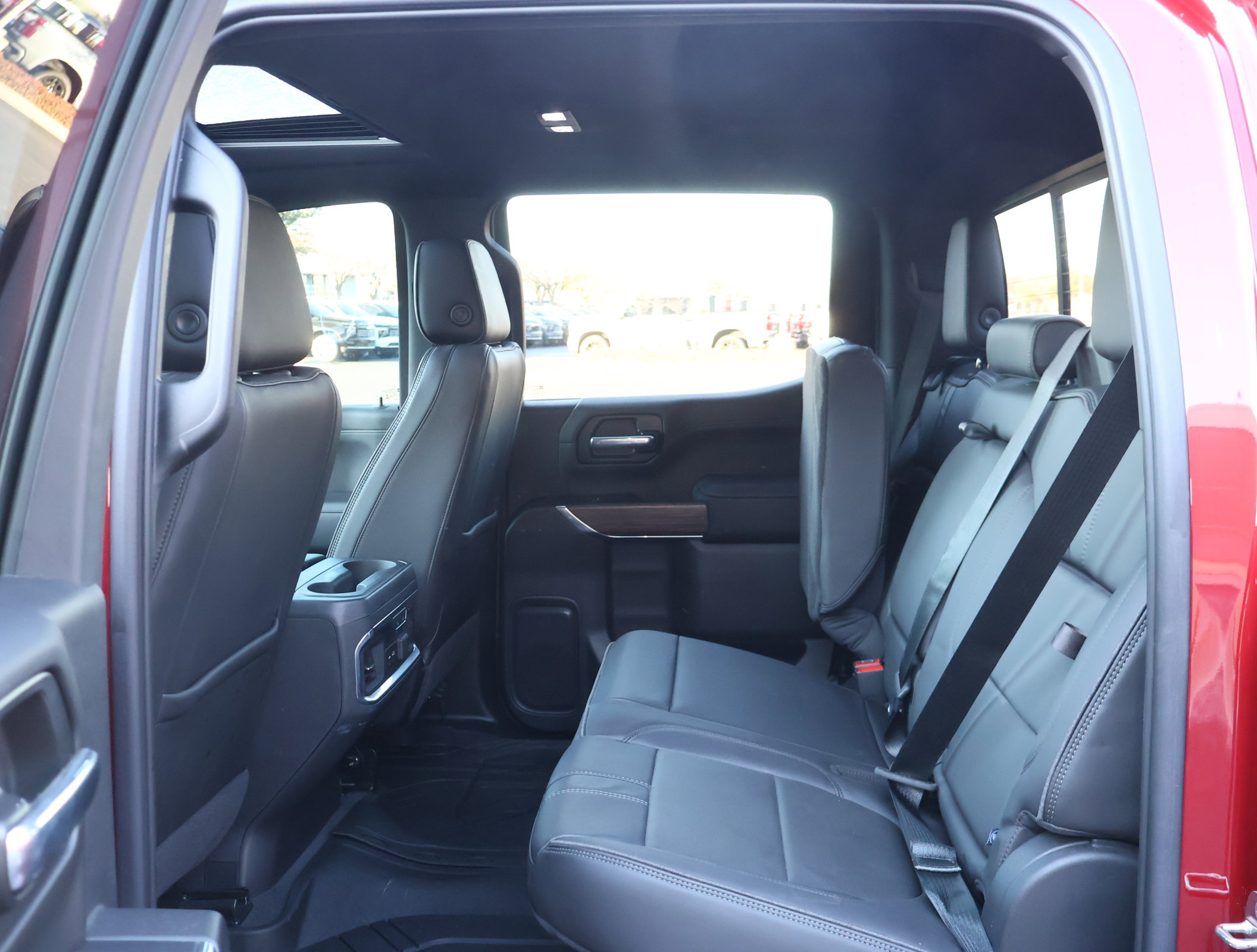 Used 2020 Chevrolet Silverado 1500 High Country w/ Technology Package image 28