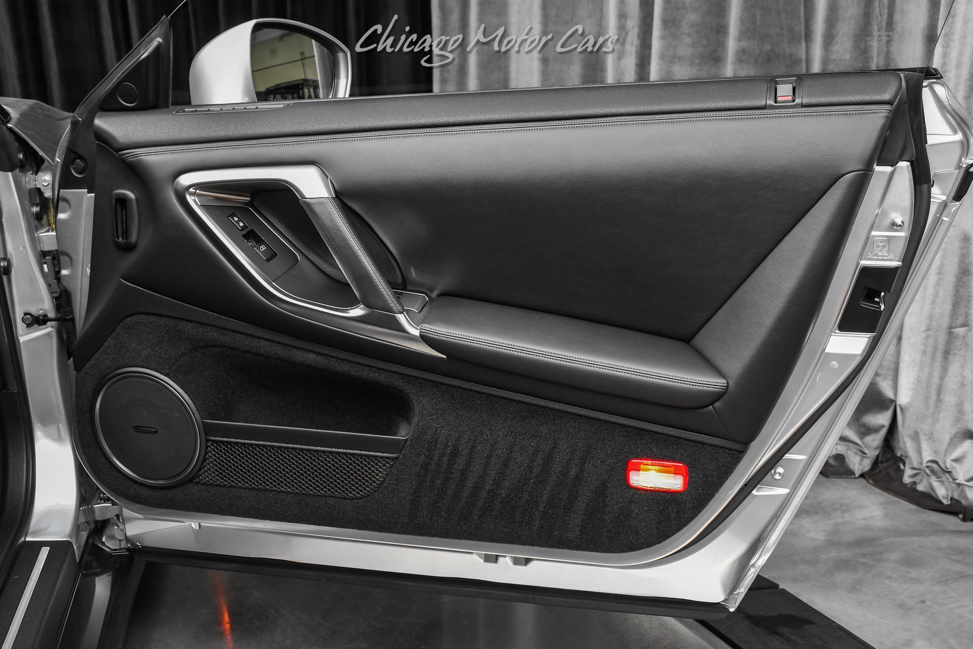 Used 2009 Nissan GT-R Premium AWD/4WD image 26