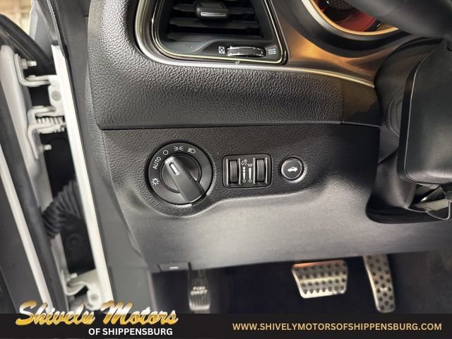 Used 2019 Dodge Challenger SRT Hellcat Redeye RWD image 18