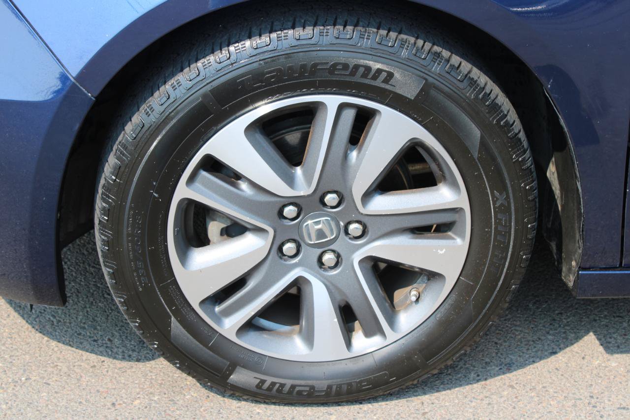 Used 2015 Honda Odyssey Touring image 19
