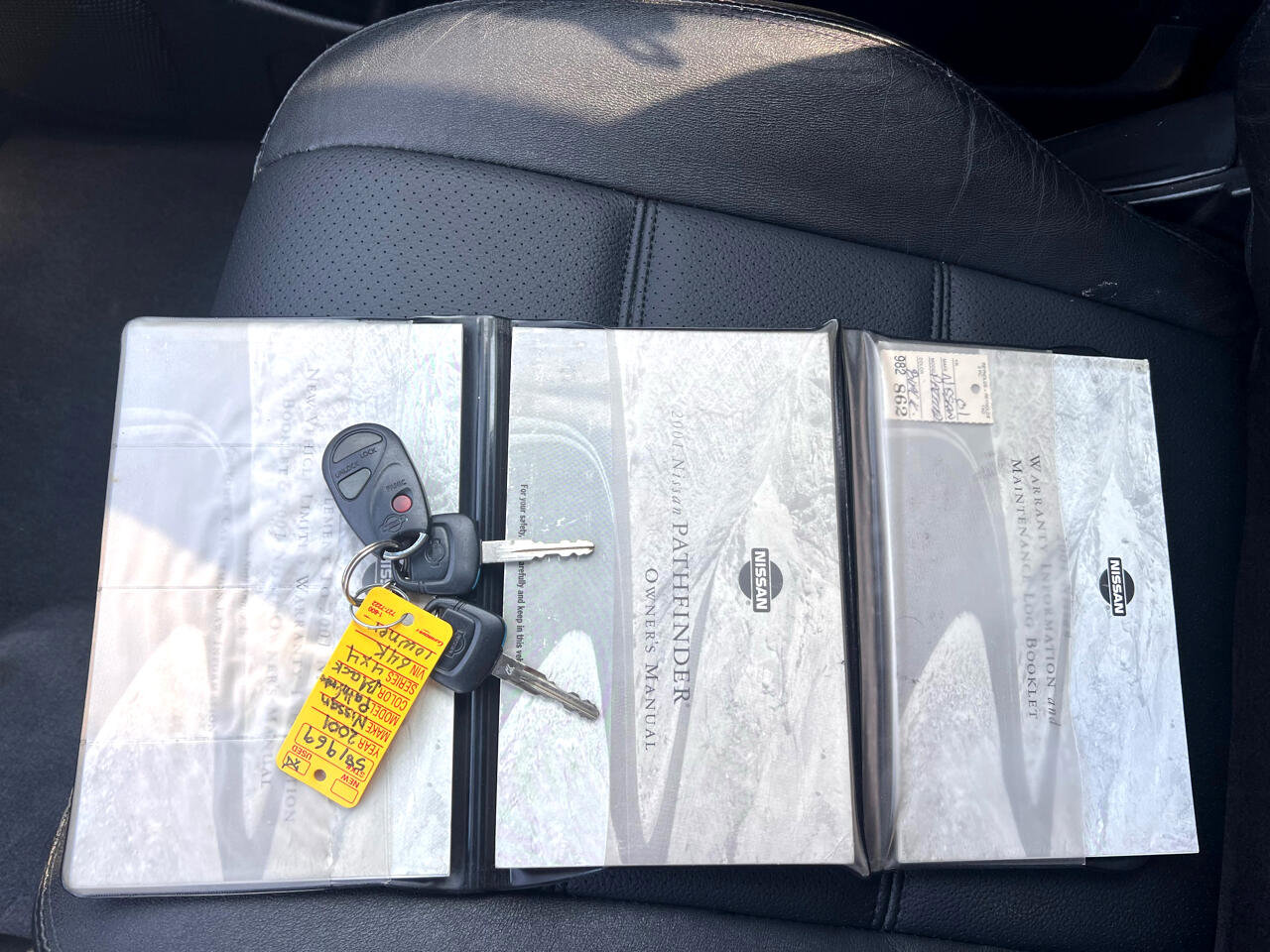 Used 2001 Nissan Pathfinder LE image 45