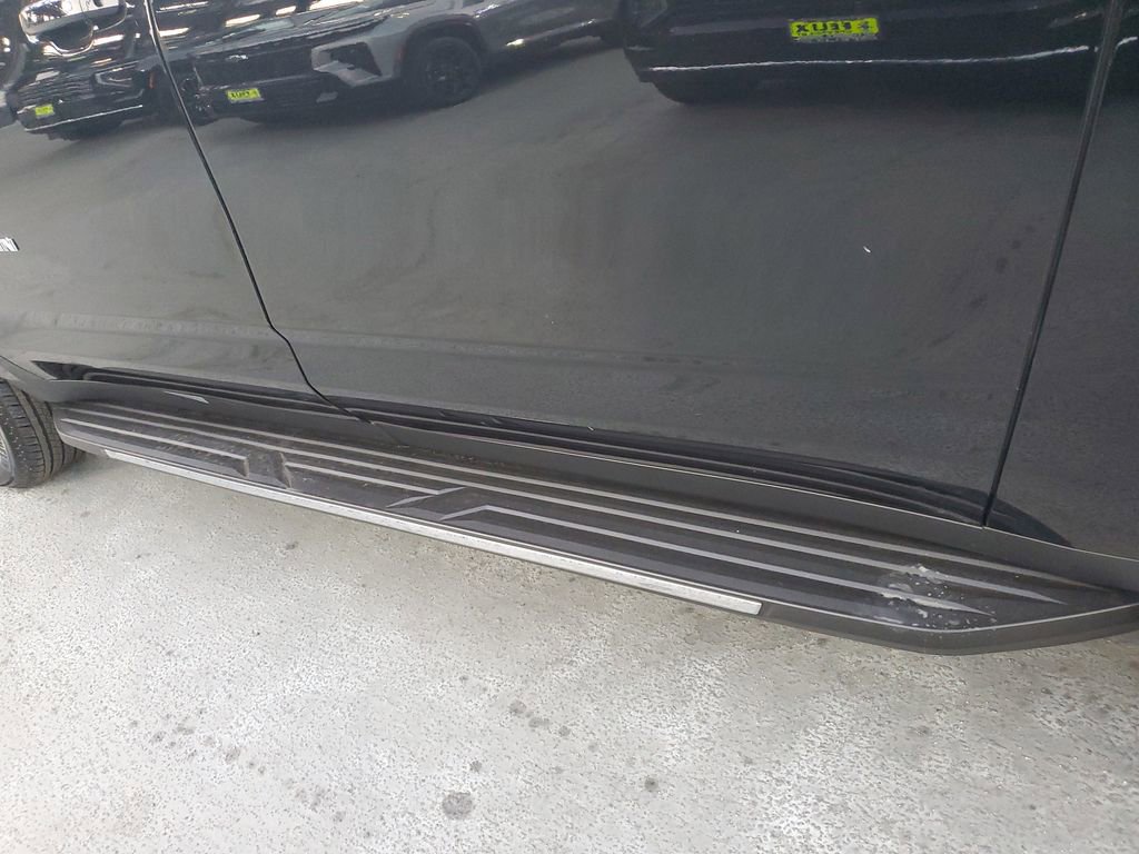 New 2026 Chevrolet Suburban LT w/ Comfort Package image 6