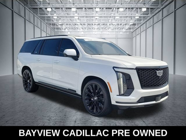 Used 2025 Cadillac Escalade ESV Sport Platinum w/ LPO, ONYX Package AWD/4WD image 8