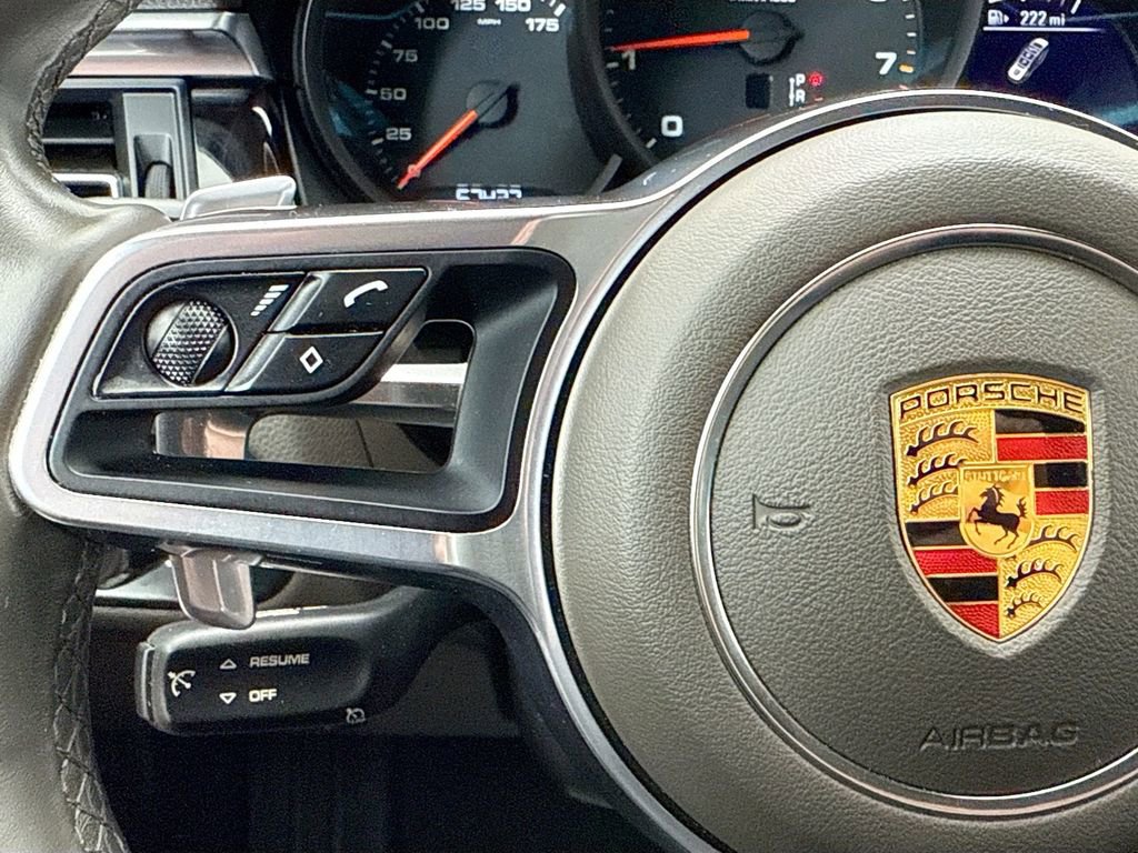 Used 2021 Porsche Macan image 11