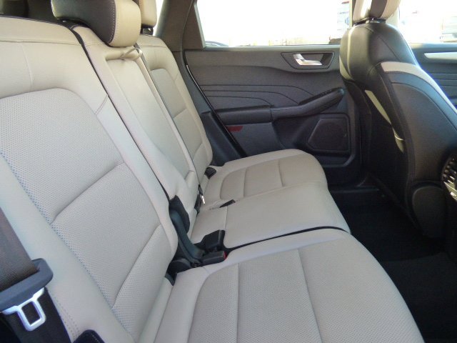 Used 2022 Ford Escape SEL w/ Technology Package image 16