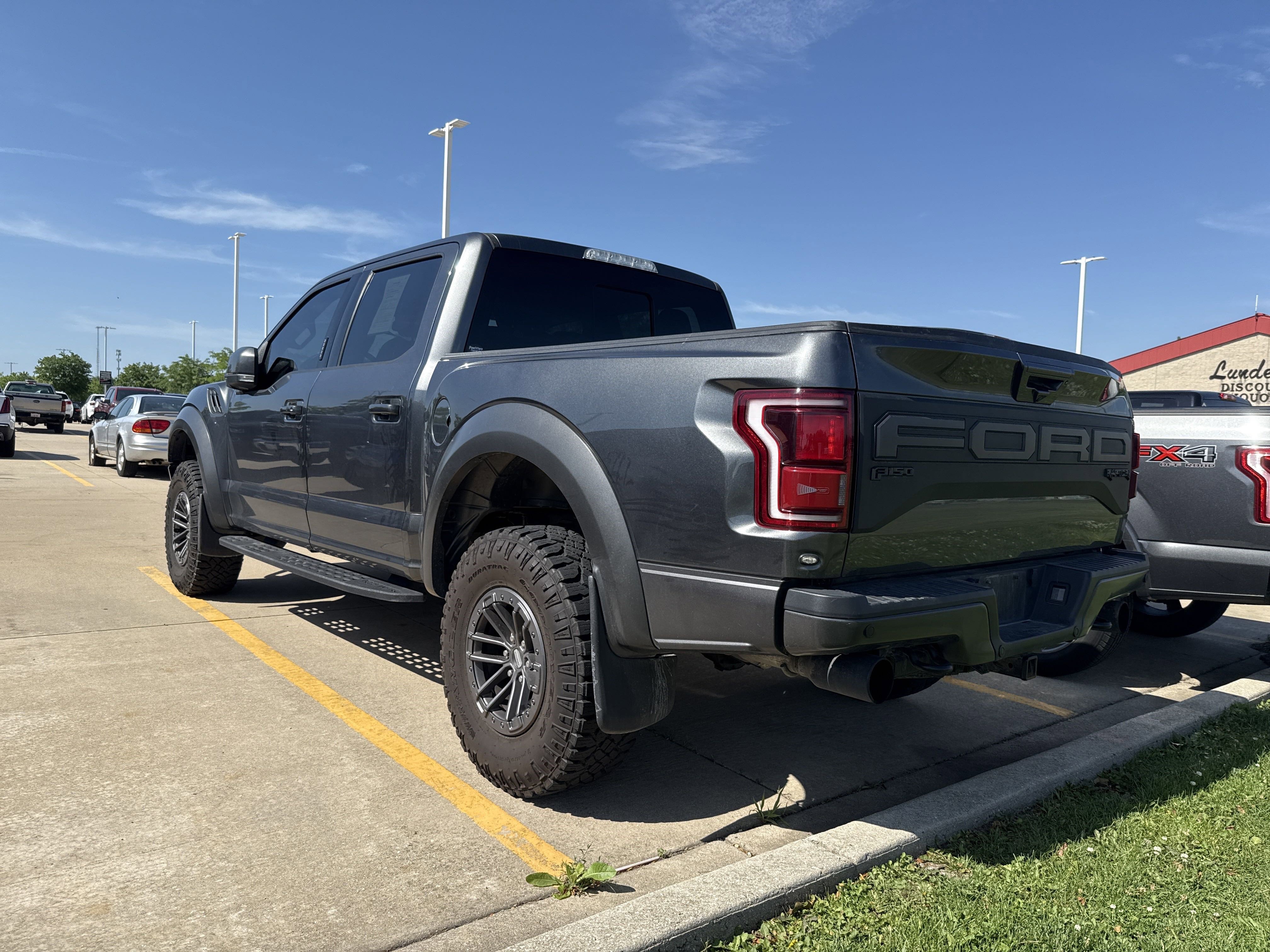 Used 2020 Ford F150 Raptor w/ Equipment Group 802A Luxury image 9