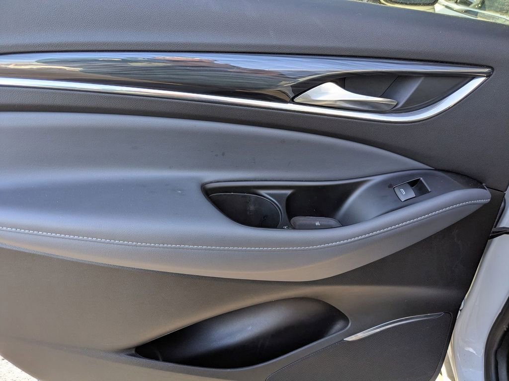 Used 2024 Buick Enclave Premium image 28