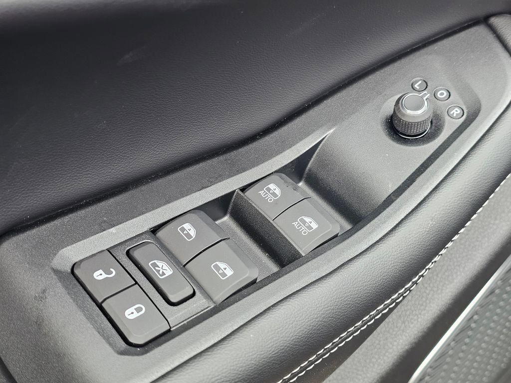 New 2026 Jeep Grand Cherokee L Limited image 11