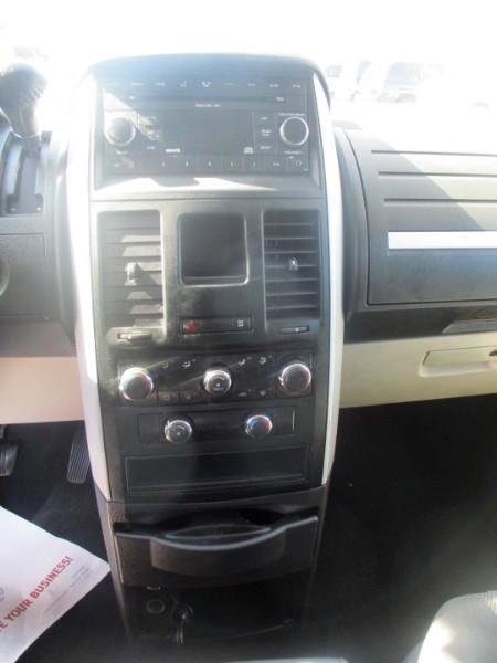 Used 2008 Dodge Grand Caravan SXT w/ Family Value Group FWD image 11