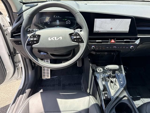 Used 2023 Kia Niro EX Touring FWD image 18